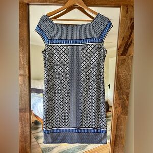 Beautiful Max Studio shift dress size small